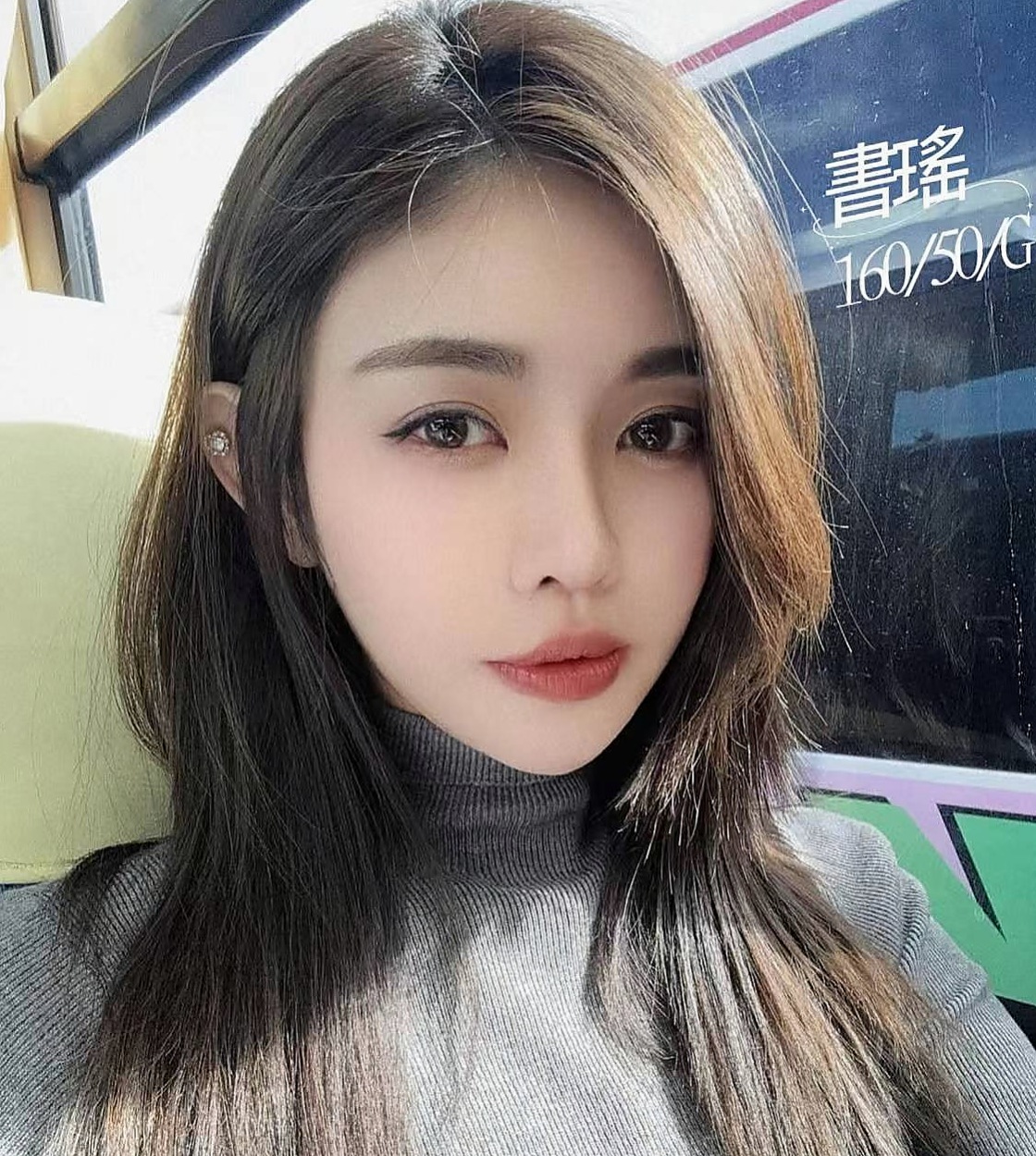 讓妳們互動上氣氛更佳 也更有氛圍  動熱情 配合度很高 沒什麼限制！西屯外叫今日推薦｜珍潔｜小嬌羞的妹妹｜年齡20歲｜身高164cm｜體重44kg｜胸圍E罩杯